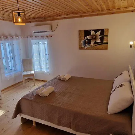Appartamento Filippos Traditional Villa-2 Luxury Apartments Whith Exclusive Pool & Garden Views