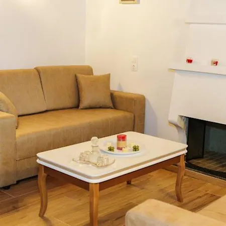 דירה Filippos Traditional - Pool & Garden Retreat Finiq