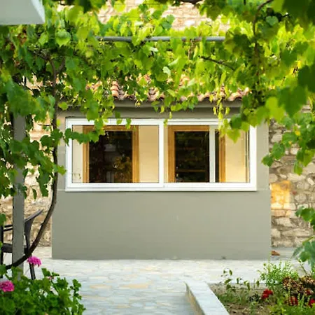 Apartment Filippos Traditional - Pool & Garden Retreat