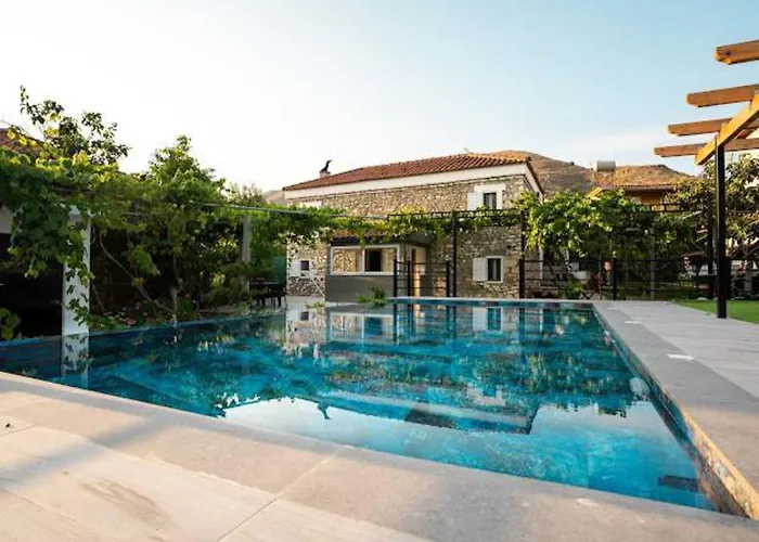 Filippos Traditional - Pool & Garden Retreat Apartmán *
