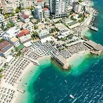 Filippos Traditional - Pool & Garden Retreat *