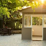 Filippos Traditional - Pool & Garden Retreat *