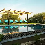 Filippos Traditional - Pool & Garden Retreat Finiq