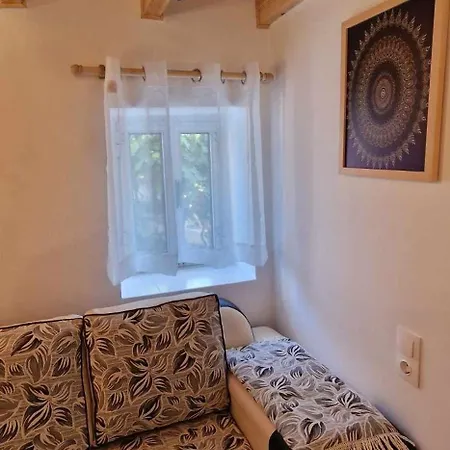 Lejlighed Filippos Traditional Villa - Pool & Garden Retreat *