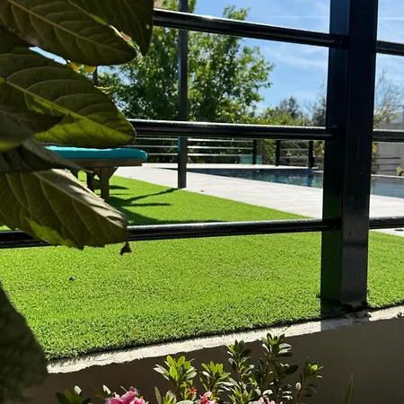 Filippos Traditional Villa - Pool & Garden Retreat شقة *