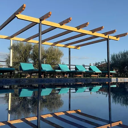 شقة Filippos Traditional Villa - Pool & Garden Retreat *