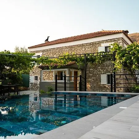 Filippos Apartman Finiq