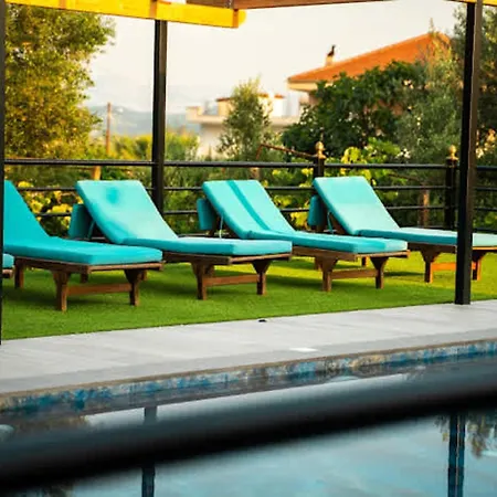 Filippos Traditional - Pool & Garden Retreat * Finiq