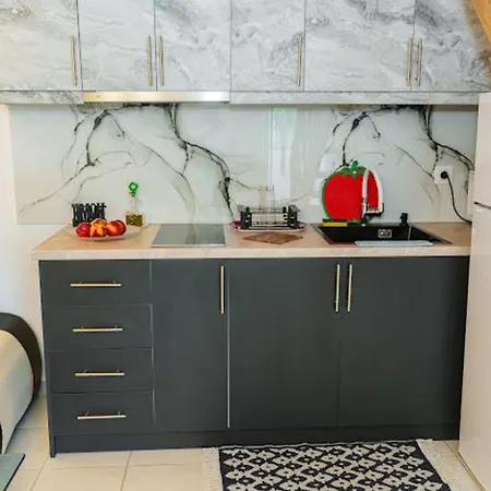 Filippos Traditional - Pool & Garden Retreat Finiq