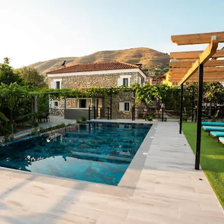 Lejlighed Filippos Traditional - Pool & Garden Retreat *
