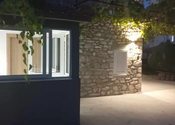 Filippos Traditional - Pool & Garden Retreat Finiq