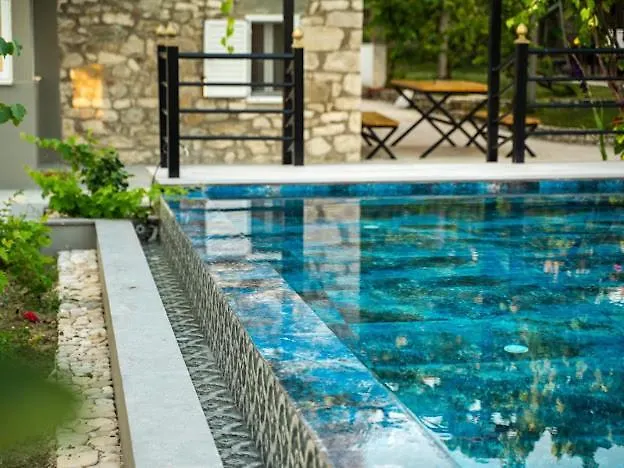 Filippos Traditional - Pool & Garden Retreat 公寓 Finiq