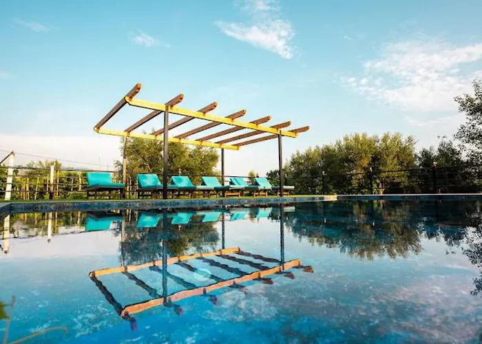 Filippos Traditional - Pool & Garden Retreat Lägenhet *