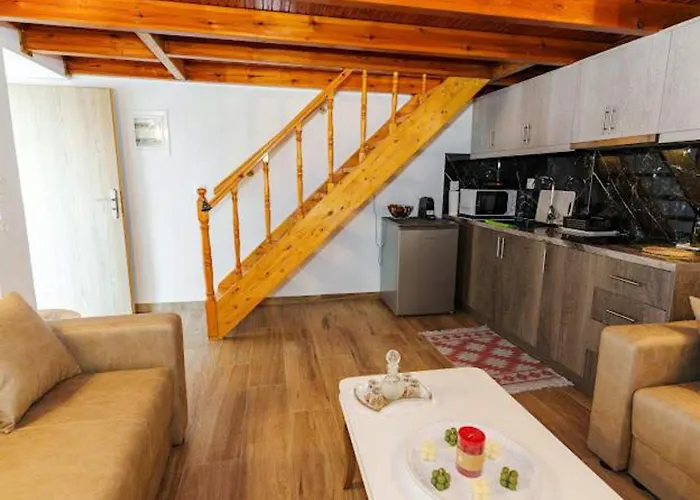 Filippos Traditional - Pool & Garden Retreat Finiq