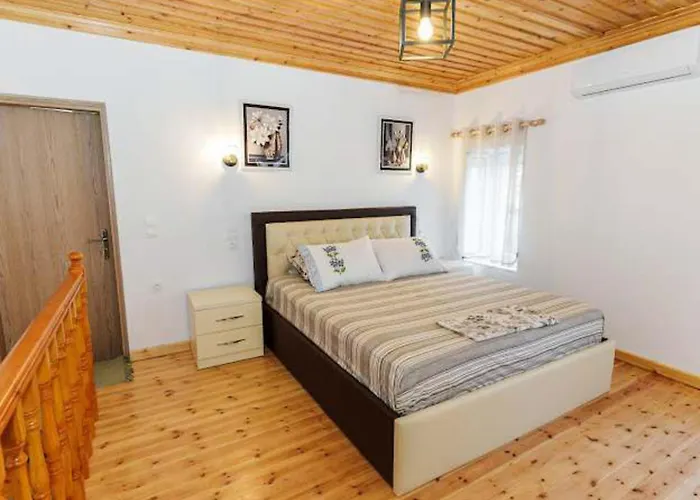 公寓 Filippos Traditional - Pool & Garden Retreat Finiq