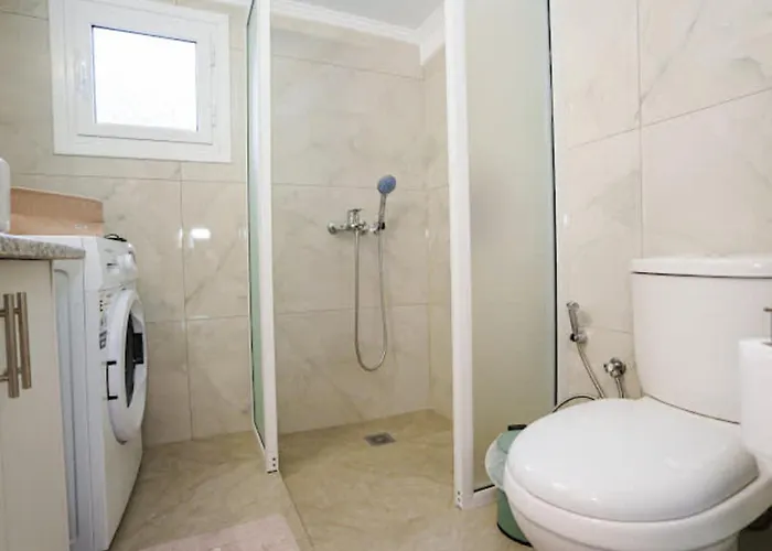 Lägenhet Filippos Traditional - Pool & Garden Retreat Finiq