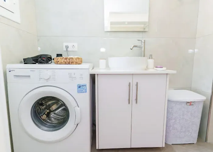 Filippos Traditional - Pool & Garden Retreat Lägenhet *