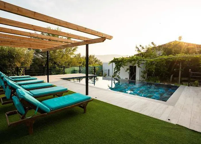 Filippos Traditional - Pool & Garden Retreat * Finiq