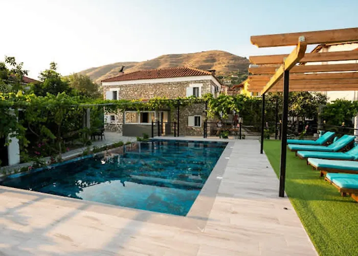 公寓 Filippos Traditional - Pool & Garden Retreat *